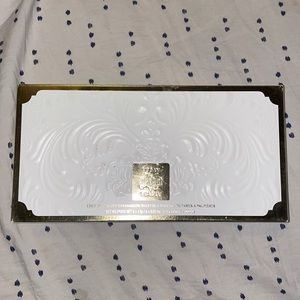 Kat Von D vegan palette